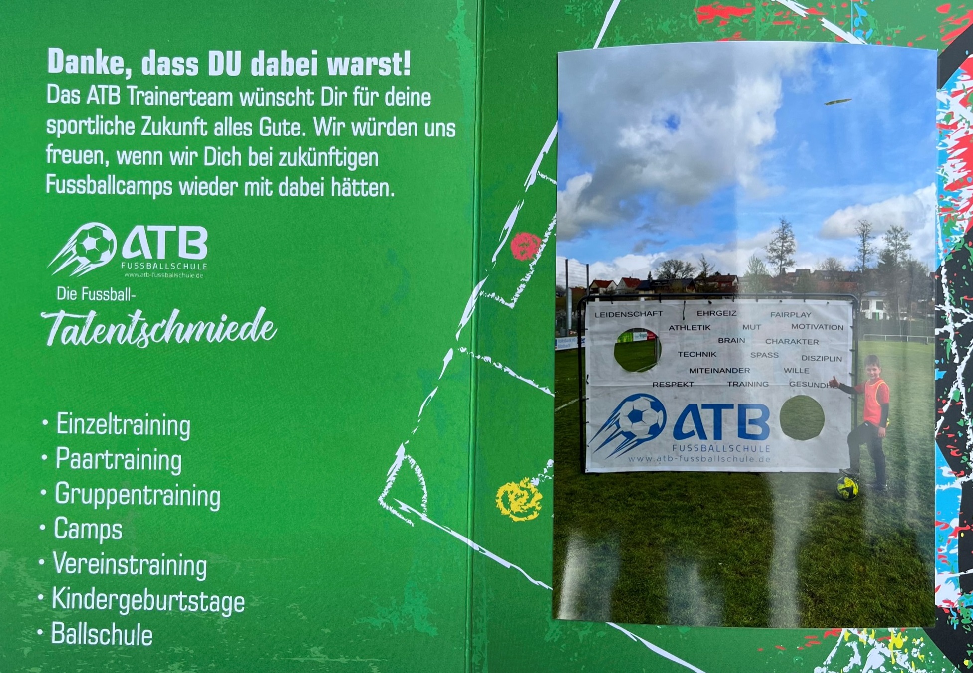 Ein Boot im Sonnenuntergang